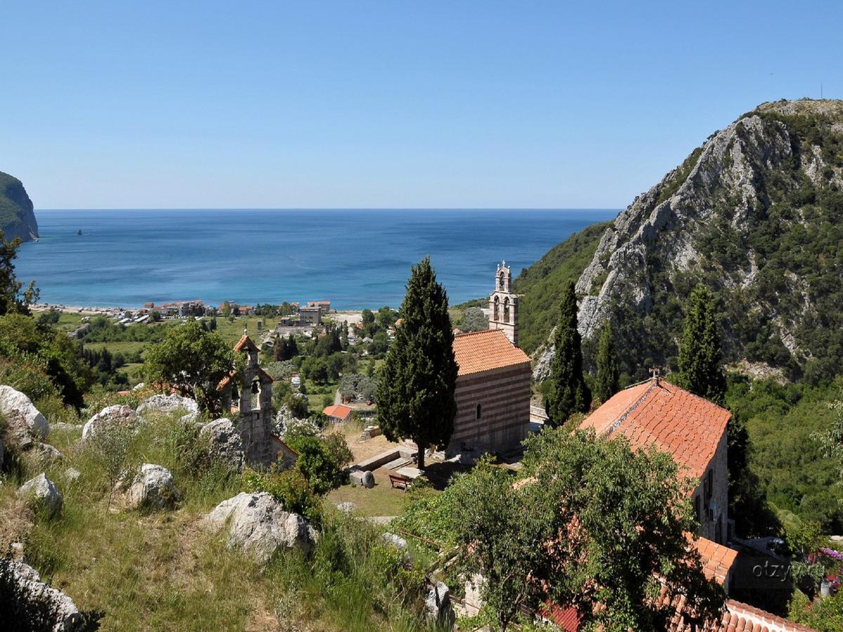 Pansion Nobel Hotell Petrovac Exteriör bild